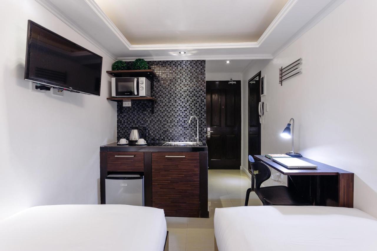 Nest Nano Suites Poblacion - Makati Makati City Exterior photo