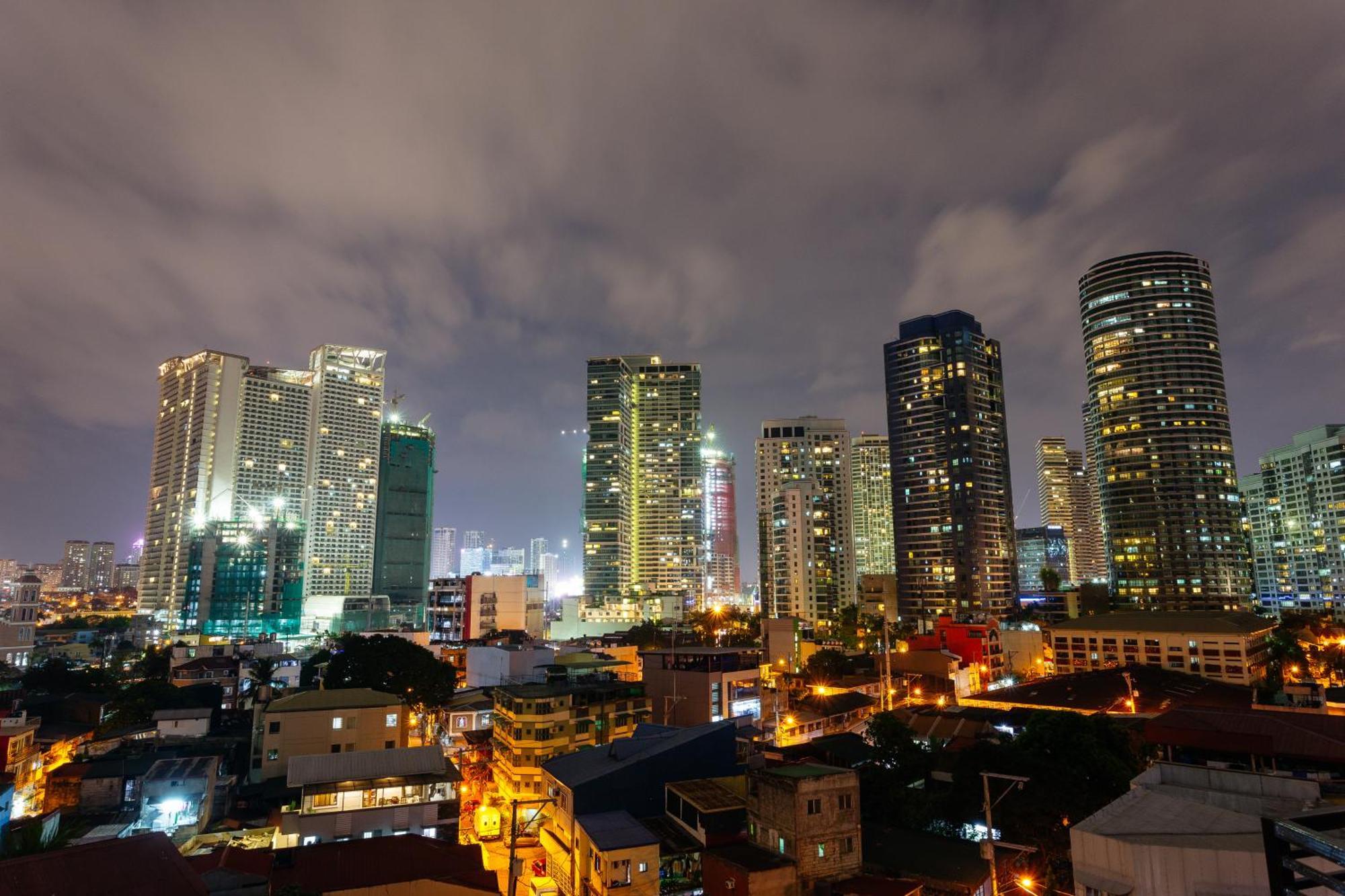 Nest Nano Suites Poblacion - Makati Makati City Exterior photo